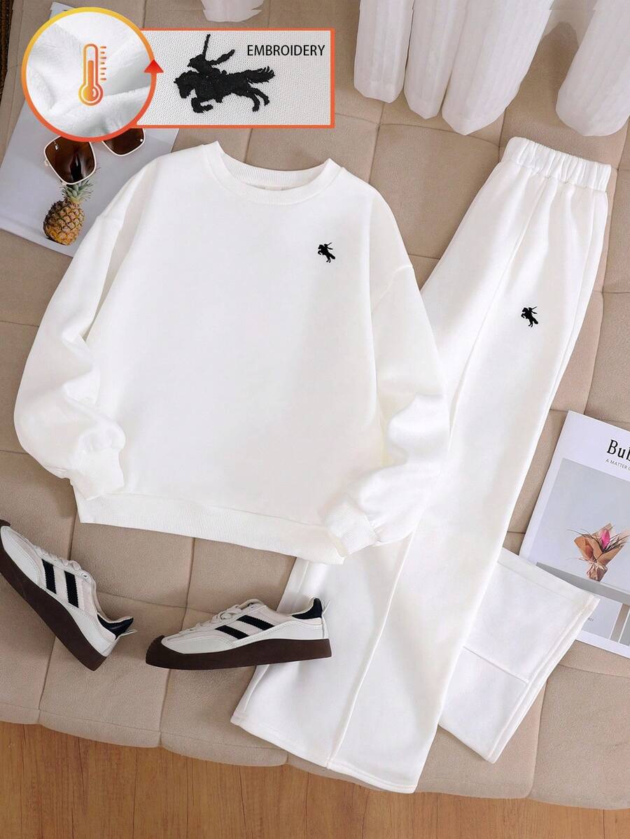 SHEIN Tween Girl Black And White Equestrian Embroidered Oversized Thermal Sweatshirt & Pleated Wide Leg Sweatpants Set,Autumn Casual School Back-To-School - White - View 1