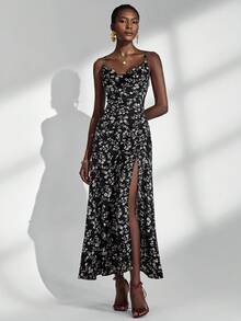 Almamuse Robe élégante pour femmes avec bretelles fines, encolure drapée et fente haute à l'ourlet - Noir - Voir 1