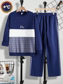 SHEIN 2 件青少年男童休闲字母标语印花圆领运动衫和裤子套装，纯色简约基本百搭，适合通勤、上学、日常休闲、旅行、户外派对、运动、秋冬 - 彩色 - 查看 4
