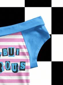 Y2Kool Tartagain 女士粉色条纹露肩短袖针织 T 恤，Y2K 风格撞色袖子和领子，合身图形字母印花上衣粉色条纹衬衫露肩上衣蓝色和粉色衬衫可爱上衣粉色和白色条纹衬衫可爱但危险的衬衫 - 粉色 - 查看 3