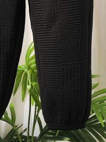 SHEIN 2 件套年轻男孩夹克和裤子套装，休闲学院风纹理面料夹克，适合返校、大学、秋冬季、假期、除夕、复古风格、圣诞节、新年 - 黑色 - 查看 3