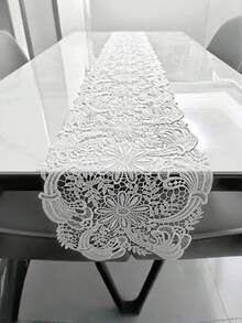 SHEIN 1pc Elegant White Velvet Lace Oval Tablecloth - Floral Pattern Polyester Tablecloth, Suitable For Dining, Coffee And Home Decor, Perfect For Holiday Table Setting, Dining Table Accessories - Butterfly Pattern - Decorative Texture, Dining Table Decor - Multicolor - View 5