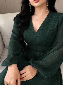 Modelyn Đầm midi tay dài cổ chữ V tối giản màu trơn dành cho nữ, mặc thường ngày - Màu xanh lá cây đậm - Xem 2