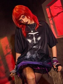 The Nun X SHEIN Kaos Lengan Pendek Leher Bulat Hitam dengan Gambar Tokoh Film Horor - Hitam - View 7