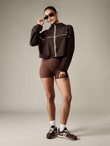 MISSGUIDED Boxy Fit Lightweight Cropped Windbreaker Track Jacket Full Zip Hooded Athletic Outerwear Spring Fall Essential Retro Streetwear Active Jacket Fashion Forward Design - Brown - View 3