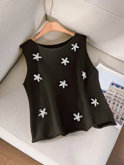 CosyJoli Plus Size Colorblock Graphic Print Round Neck Sleeveless Knit Tank Top In Fall/Winter