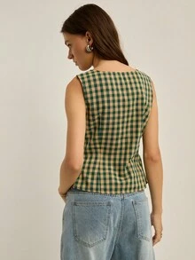 Nöista Features A Green And White Gingham Sleeveless Top With A Fitted, Ruched Shape And Black Button Details, Perfect For Fall Women Clothes, Autumn Outfits, Office, Casual, Cute Boho, And Western Styles. - Multicolor - View 4