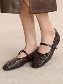 Rosivie 2025年夏季新款法式方头百搭黑色镂空编织带低帮透气舒适平底女鞋 - 棕色 - 查看 3