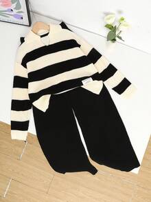 SHEIN 青少年女孩休闲罗纹高领黑白条纹毛衣和纯黑色阔腿裤两件套，适合秋冬季 - 黑與白 - 查看 4