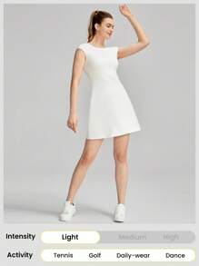 GLOWMODE FeatherFit™-Air U型背部撇步裝飾連內置短褲口袋，防滑、輕支撐、適合瑜伽、工作室、健身房和日常穿著的裸露臂短裙 - 白色 - 查看 8