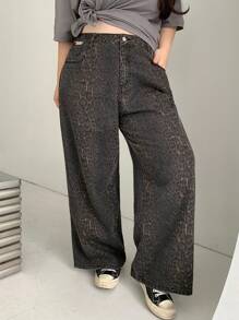 Dazy Plus Plus Size Loose Leopard Print Boyfriend Jeans - Brown - View 3