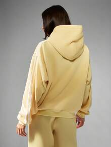Missguided x Playboy Oversized Long Sleeve Hoodie With Centre Pocket Pullover Sweatshirt For Casual Streetwear Winter Comfort - Yellow - View 2