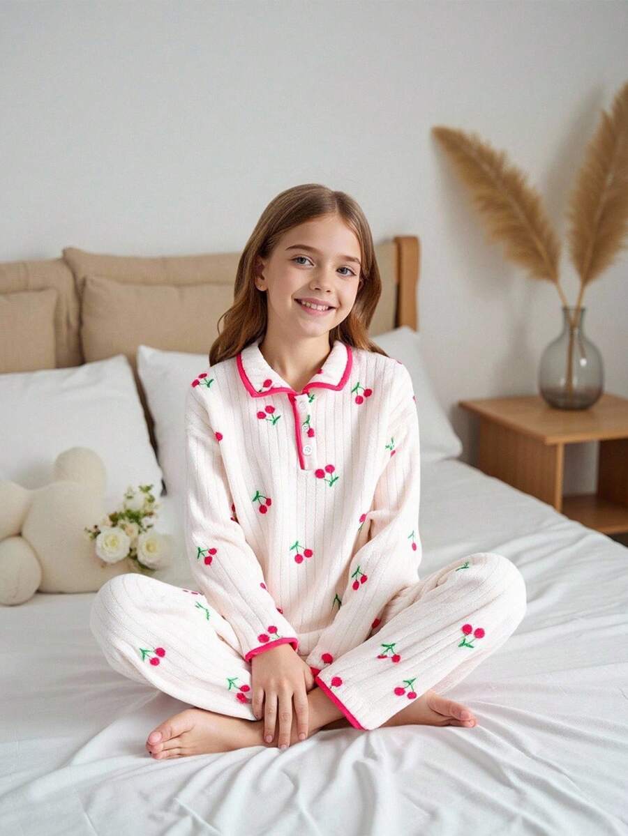 2 件套 Tween 女童毛绒樱桃图案撞色镶边长袖上衣和裤子睡衣套装 - 紅白色 - 查看 1