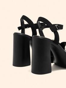 CUCCOO BASICS Cuccoo 女士时尚优雅防水厚底高跟凉鞋，夏季