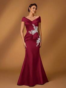 Serin 优雅奢华的仿珍珠和水钻刺绣蕾丝贴花缎面露肩鱼尾礼服，适合婚礼、活动、派对、度假、舞会、新娘及新娘母亲、情人节等场合。 - 酒紅色 - 查看 5