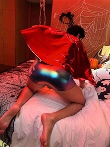 3 件套超级英雄服装套装：仿皮连体衣、头饰和斗篷、修身镂空抹胸，适合酒吧、派对、男士、万圣节 - 彩色 - 查看 2