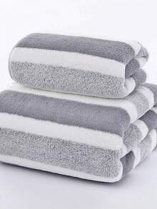 SHEIN 1 Buah Handuk Serat Super Bermotif Garis-garis, Handuk Mandi, Handuk Persegi Panjang, Handuk Pantai, Dekorasi Kamar Mandi Rumah, Perlengkapan Kembali ke Sekolah, Salon Kecantikan, Kamar Mandi Rumah - Grey - View 3