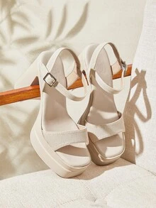 CUCCOO BASICS Cuccoo 女士扣环设计厚底时尚高跟凉鞋 - 米色 - 查看 1