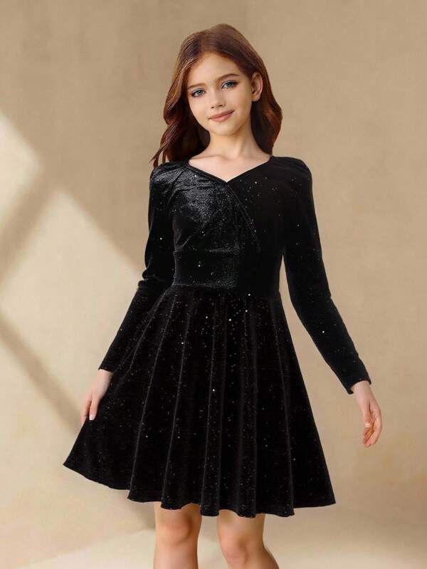 Tween 女童迷人复古 V 领长袖高腰短款纯色天鹅绒亮片面料派对礼服，适合毕业典礼、舞会、圣诞节、万圣节、生日、秋冬闪亮小黑裙