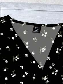 EMERY ROSE Damen Große Größen Urlaubs Blumen Muster Knopfleiste Rüschen Saum Lässig Bluse Hemd, geeignet für Sommer Ditsy Blumen Top Blumen Blusen für Damen Damen Lässig Tops Blumen Hemd - Verschiedenfarbig - Übersicht 4