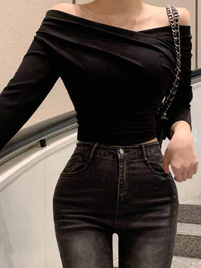 DAZY Elegante blusa de mujer de manga larga con diseño ajustado y hombros descubiertos