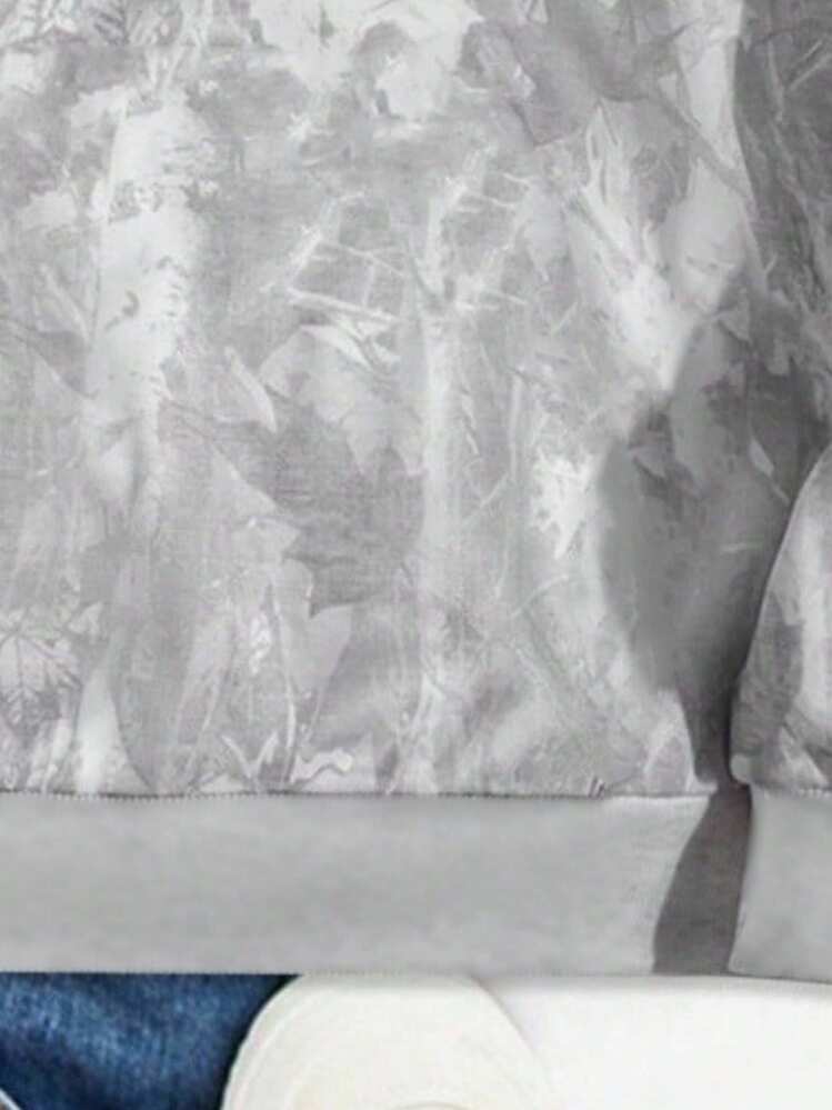 SHEIN 少女休闲简约个性化树枝枯叶印花宽松卫衣，适合秋冬季节穿着。 - 彩色 - 查看 6