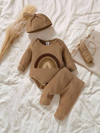 SHEIN Vintaside Kids Baby Boy Rainbow Patched Bodysuit & Pants