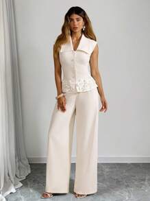 SHEIN Tall 大码女式梭织纯色立领无袖珍珠 3D 花卉装饰纽扣衬衫和松紧腰直筒长裤 2 件套，优雅浪漫 - 杏色 - 查看 7