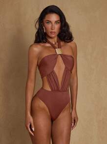 Glamine Bodysuit Wanita Warna Cokelat Karat, Model Chic, Tanpa Punggung, Leher Berongga, dengan Dekorasi Kancing Logam, Cocok untuk Pesta, Koktail, Pantai, dan Liburan. - Coklat - View 5