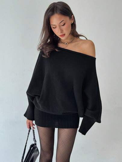 Aloruh Y2K Style Versatile Asymmetric Shoulder Black Long Sleeve Fitted Waist Bodycon Sweater Dress, Casual/Commute, Vintage American Aesthetic In Fall/Winter