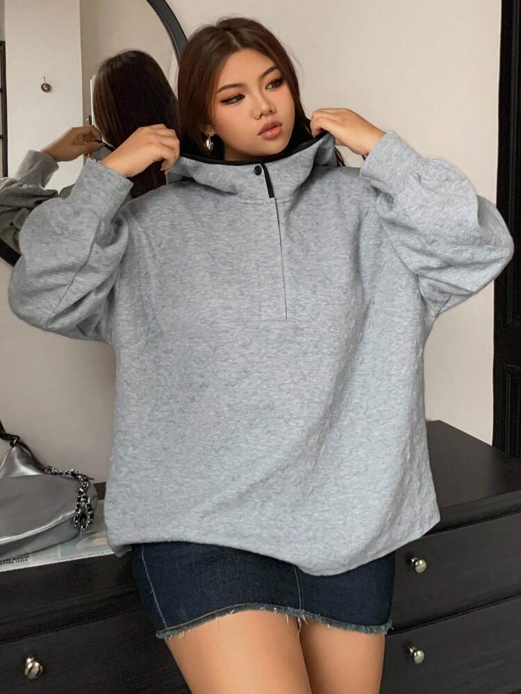 Dazy Plus Plus Size Textured Fabric Loose Fit Hooded Long Sleeve Pullover Sweatshirt, Casual Plus Size Women, Autumn/Winter