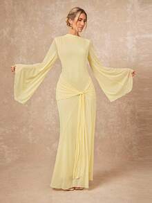 Lumalex 秋冬季简约复古闪亮假日派对装扮,适合锐舞音乐节、郊游、游泳度假、波西米亚风等户外场合,层次丰富,适合婚礼季、宴会、成人礼、海滨等场合。这款宽松薄纱连衣裙配有系带喇叭袖,是婚礼宾客的正式礼服,也是秋冬季女士礼服、舞会礼服、奢华舞会礼服、圣诞节和新年礼服的理想之选。 - 黃色 - 查看 4