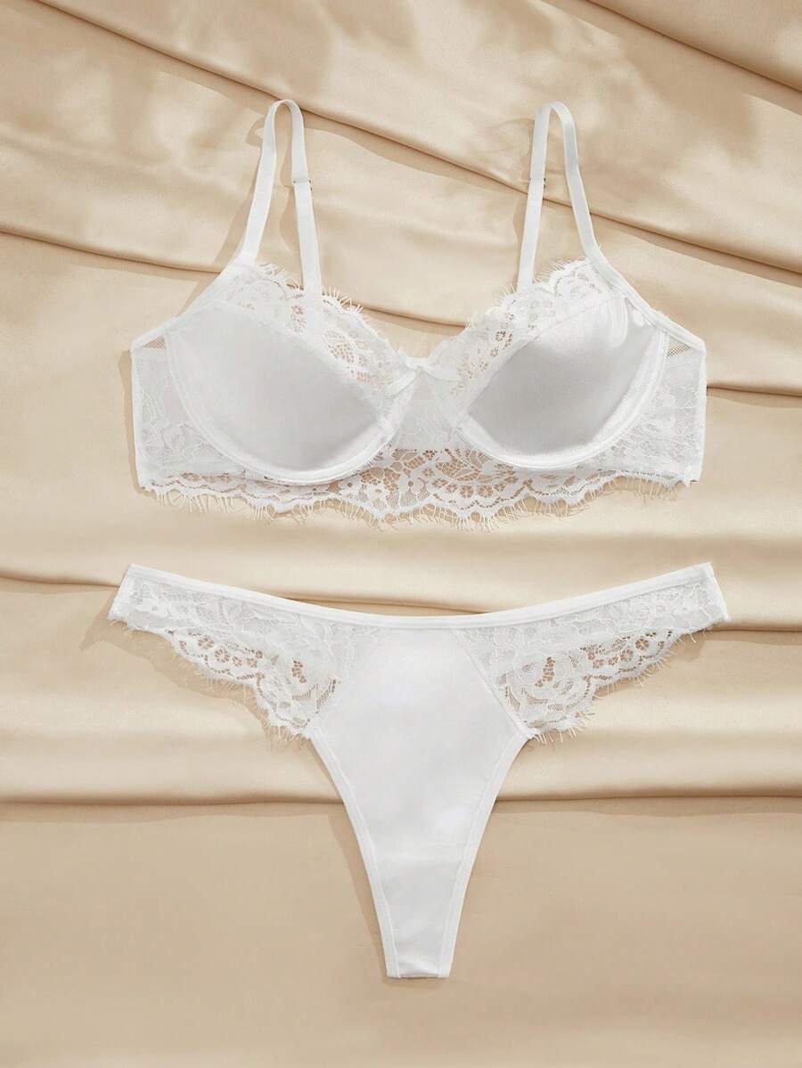 Charlaine 睫毛蕾絲邊前蝴蝶結鋼圈丁字褲內衣套裝 - 白色 - 查看 1