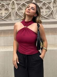 Jeta Ari Blusa sin mangas con cuello de pie y decoración de metal, blusa casual para ir y venir del trabajo y vacaciones de verano para mujeres - Burdeos - Ver 6