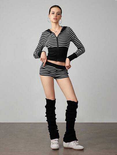 Fairycore 2pcs/Set Casual Slim Fit Striped Sweatshirt And Shorts Set