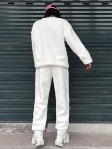 Manfinity EMRG 男士羊毛字母图案长袖运动衫和裤子休闲运动服套装男士两件套运动服男士两件套服装白色男士羊毛运动服白色运动服男士男士套装，秋装冬季 - 白色 - 查看 2