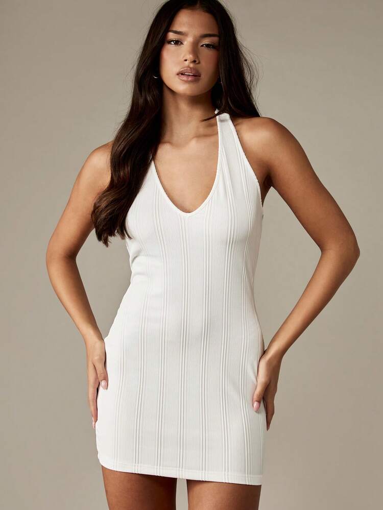MISSGUIDED Robe mini moulante à col ras-du-cou côtelé pour soirée, sortie en club, vacances, été, printemps. Tenue de mode body-con sans manches et de longueur courte