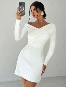 Firerie Vestido mini blanco de línea A con cuello asimétrico con volantes, elegante y minimalista, adecuado para ir al trabajo, festivales de música y vacaciones - Blanco - Ver 4