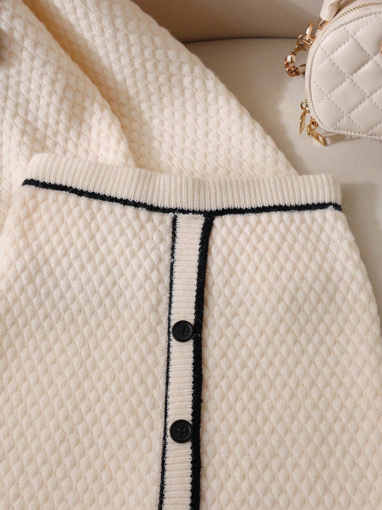 طقم كارديجان مقصوص مع فيونكة مصنوع يدويًا وتنورة م...