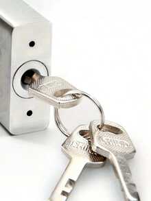Heavy-Duty Metal Padlock - 4 Keys, Rustproof & Waterproof For Gates, Warehouses & Outdoor Use (Secure Durable Lock)