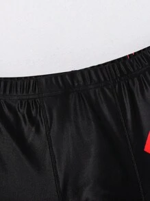 SHEIN Quần bơi bó sát thể thao thường ngày dành cho nam thiếu niên, họa tiết hình học chuyển màu. - Đỏ - Xem 13