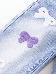 女童休闲牛仔裤，甜美蝴蝶贴花和刺绣设计，中腰修身蓝色牛仔裤 - 藍色 - 查看 8