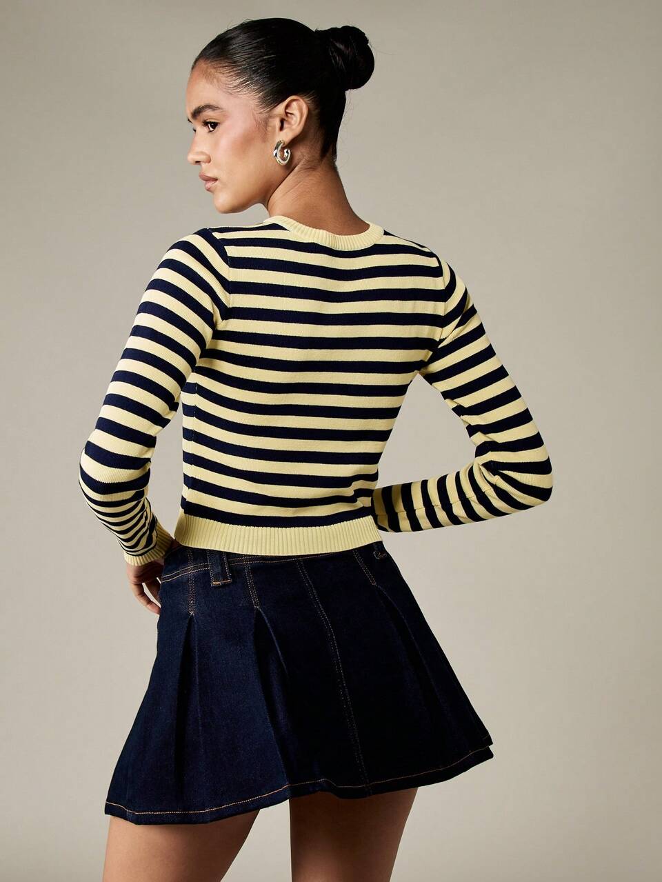 MISSGUIDED Striped Mock Neck Cropped Knit Sweater With Ribbed Trim
