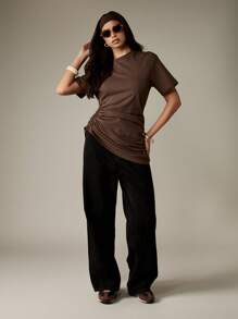 MISSGUIDED Maglietta oversize con dettagli arricciati sui lati, vita raccolta, design minimalista, capo essenziale casual, pezzo di abbigliamento contemporaneo da sovrapporre, must-have per il guardaroba - Caffè Marrone - Visualizzare 3