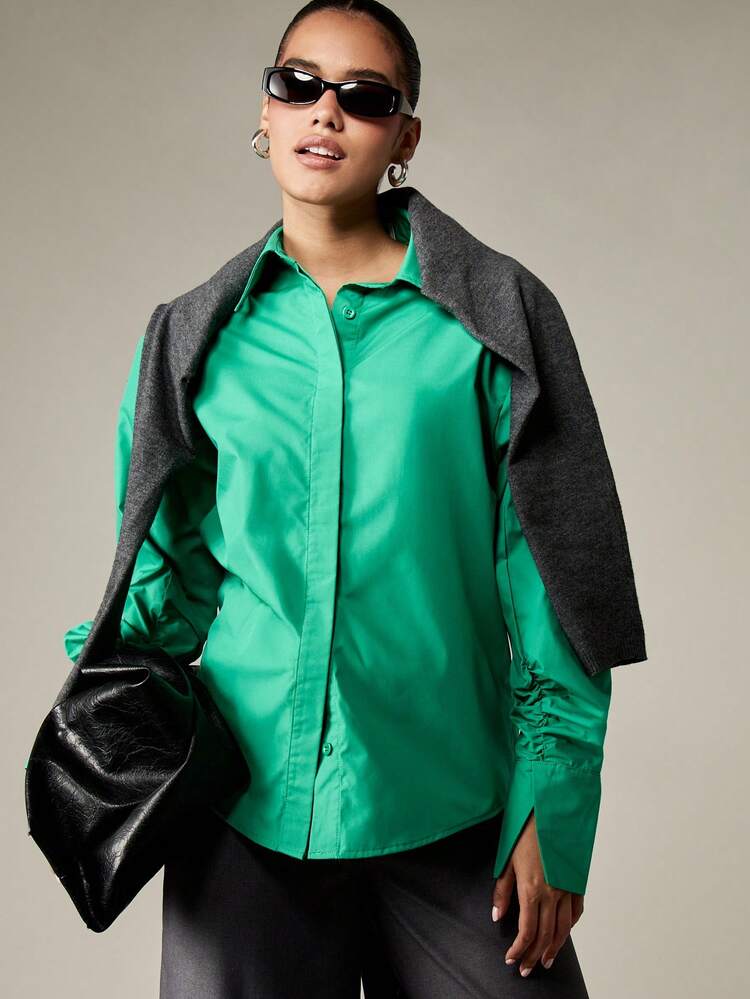 MISSGUIDED Elegant Button Down Blouse Split Sleeve Office Work Formal Business Shirt Contemporary Professional Workwear Fashion Statement Piece Modern Career Wear Christmas