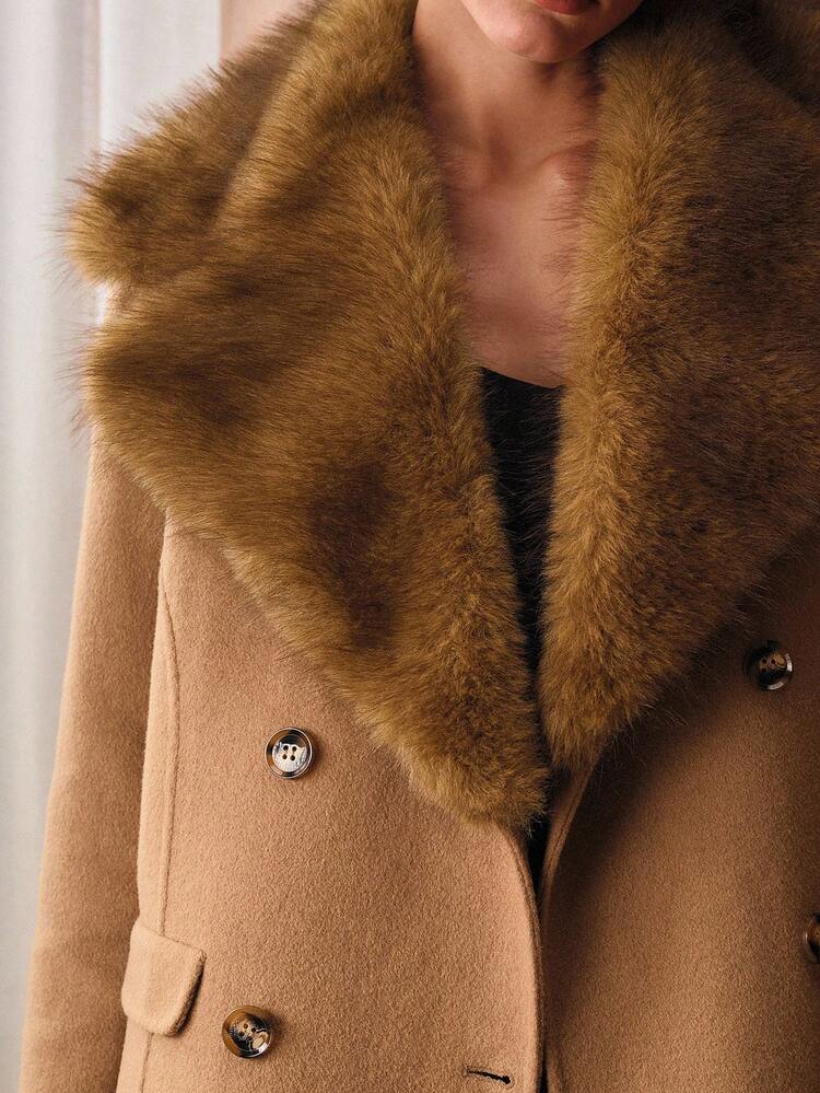 WOMEN'S WOOL BLEND OVERCOAT WITH FUR COLLAR, AUTUMN/WINTER