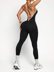 Easithlete 女士无缝交叉扭结带连体运动服 - 黑與白 - 查看 4