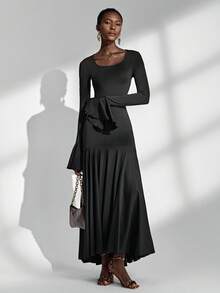 Almamuse Black Elegant Dress, Square Neck Fishtail Hem Design, Fitted Silhouette, Fashionable & Versatile, Women Long Dress, Autumn/Spring - Black - View 2