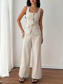 SHEIN PETITE Ensemble 2 pièces Top sans manches rayé et pantalon pour femme, Ensemble 2 pièces gilet et pantalon de couleur unie avec gros boutons en métal, style "Old Money", Tenue de tous les jours d'été pour femme, Ensemble 2 pièces femme, Ensemble d'été femme, Vêtements d'été femme, Tenue décontracté chic femme, Ensembles d'été femme
