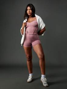 MISSGUIDED Set sport Contour din două piese, maiou scurt și pantaloni scurți de motociclist cu talie înaltă, pentru antrenament, yoga, fitness, alergare, modelare - Roz praf - Vizualizare 4